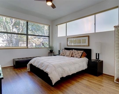 6434 Southpoint Drive - Photo Thumbnail 14