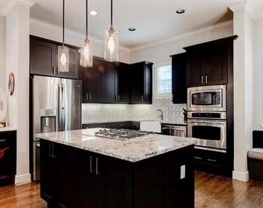 2420 Hugo Street - Photo Thumbnail 4