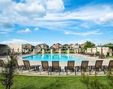 15009 Frisco Ranch Drive - Photo Thumbnail 11