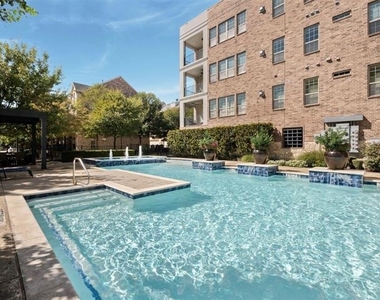 5001 Meridian Lane - Photo Thumbnail 23