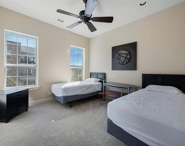 5001 Meridian Lane - Photo Thumbnail 19