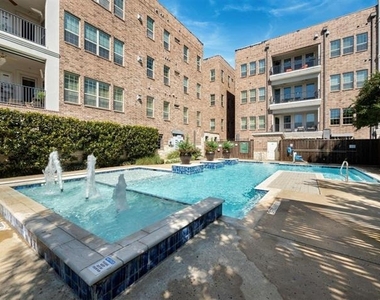 5001 Meridian Lane - Photo Thumbnail 24