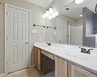 6012 Parkplace Drive - Photo Thumbnail 26