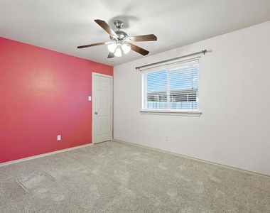 6012 Parkplace Drive - Photo Thumbnail 30