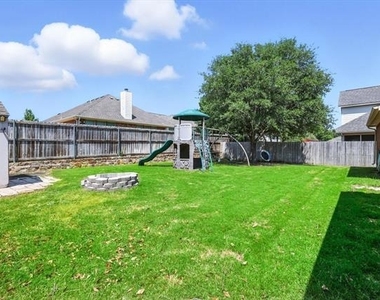 6012 Parkplace Drive - Photo Thumbnail 35