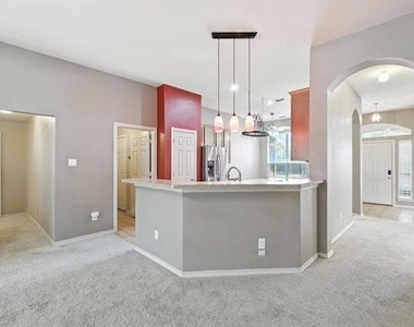 6012 Parkplace Drive - Photo Thumbnail 18