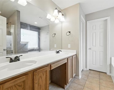 6012 Parkplace Drive - Photo Thumbnail 24