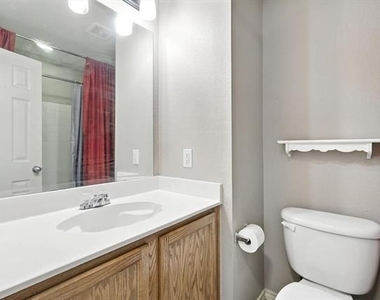 6012 Parkplace Drive - Photo Thumbnail 31