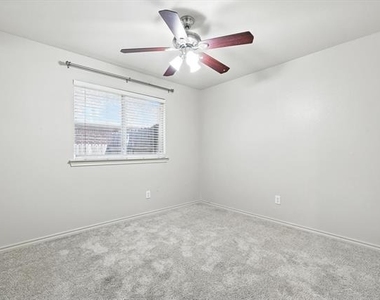 6012 Parkplace Drive - Photo Thumbnail 29