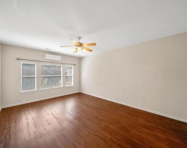 2861 Laurel Oak Drive - Photo Thumbnail 23