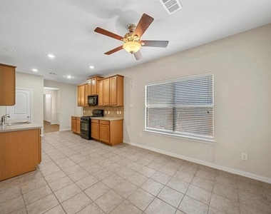 2861 Laurel Oak Drive - Photo Thumbnail 8