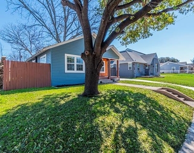 922 S Waverly Drive - Photo Thumbnail 29