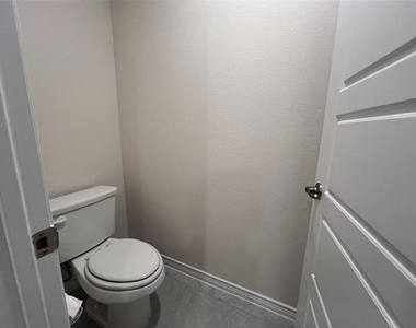 9813 Cactus Creek Court - Photo Thumbnail 10