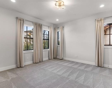 2800 Lakeside Parkway - Photo Thumbnail 27