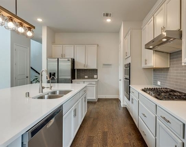 5605 Acoma Lane - Photo Thumbnail 15