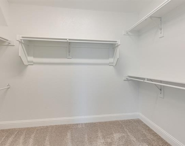 5605 Acoma Lane - Photo Thumbnail 34