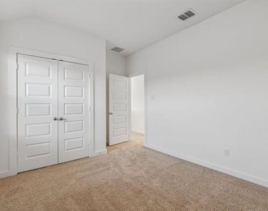 876 Sunflower Road - Photo Thumbnail 12