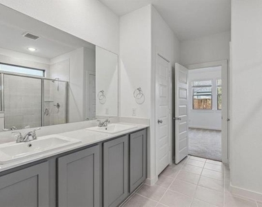 876 Sunflower Road - Photo Thumbnail 3