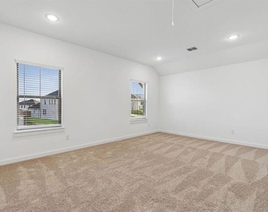 876 Sunflower Road - Photo Thumbnail 8