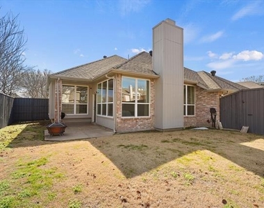 8405 Greenspoint - Photo Thumbnail 38