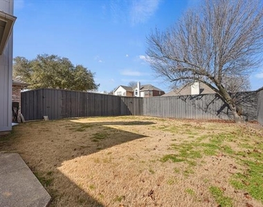 8405 Greenspoint - Photo Thumbnail 36