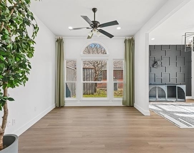 8405 Greenspoint - Photo Thumbnail 24