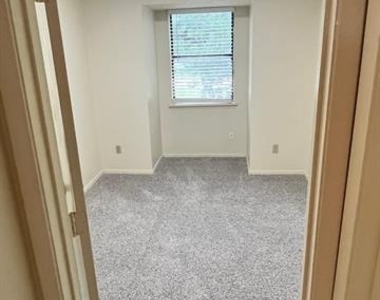 1408 Arvel Circle - Photo Thumbnail 11