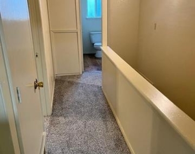 1408 Arvel Circle - Photo Thumbnail 10