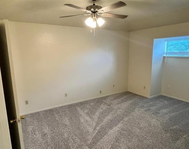 1408 Arvel Circle - Photo Thumbnail 6