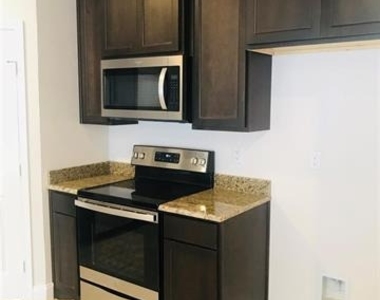 1719 Park Street - Photo Thumbnail 2