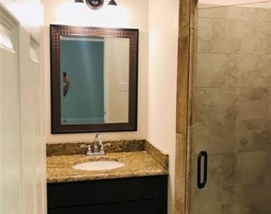 1719 Park Street - Photo Thumbnail 12