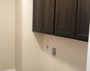 1719 Park Street - Photo Thumbnail 16