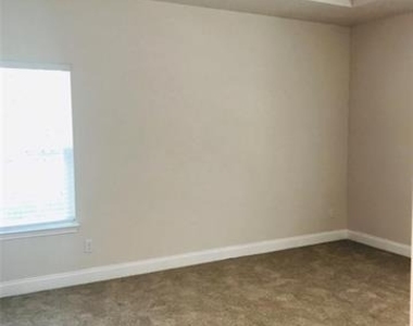 1719 Park Street - Photo Thumbnail 5
