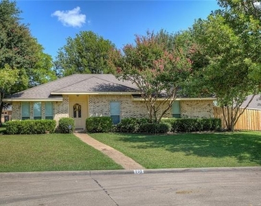 102 Teakwood Drive - Photo Thumbnail 1