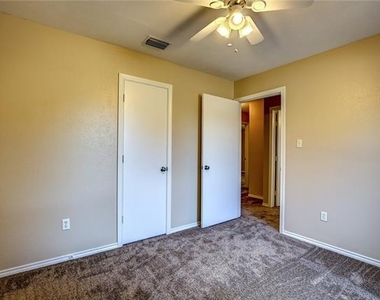 102 Teakwood Drive - Photo Thumbnail 39