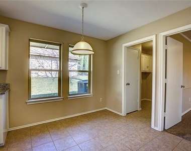 102 Teakwood Drive - Photo Thumbnail 29