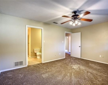 102 Teakwood Drive - Photo Thumbnail 52