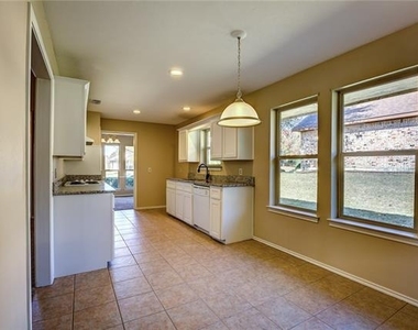 102 Teakwood Drive - Photo Thumbnail 32