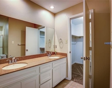 102 Teakwood Drive - Photo Thumbnail 57