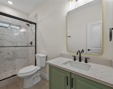 5804 Houghton Avenue - Photo Thumbnail 14