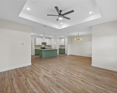 5804 Houghton Avenue - Photo Thumbnail 7