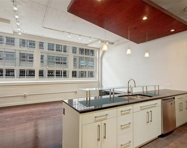 2600 W 7th Street - Photo Thumbnail 4
