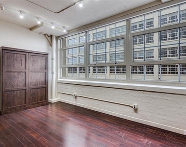 2600 W 7th Street - Photo Thumbnail 9