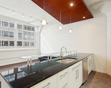 2600 W 7th Street - Photo Thumbnail 3