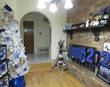 3308 Spring Valley Drive - Photo Thumbnail 14