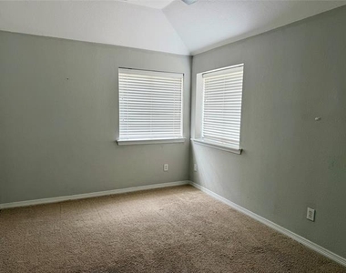 4309 Wingren Drive - Photo Thumbnail 25