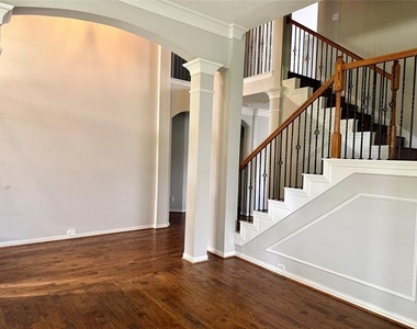 4309 Wingren Drive - Photo Thumbnail 7