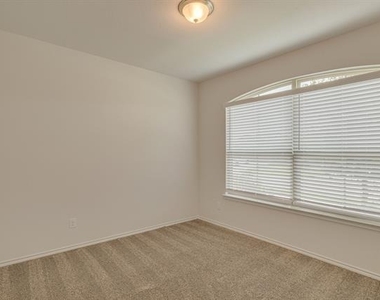 15712 Buffalo Nickel Drive - Photo Thumbnail 8