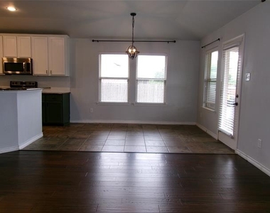 5727 Mountain Hollow Drive - Photo Thumbnail 4