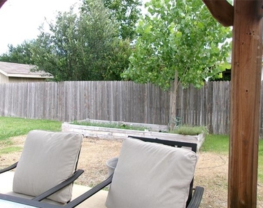 5727 Mountain Hollow Drive - Photo Thumbnail 18